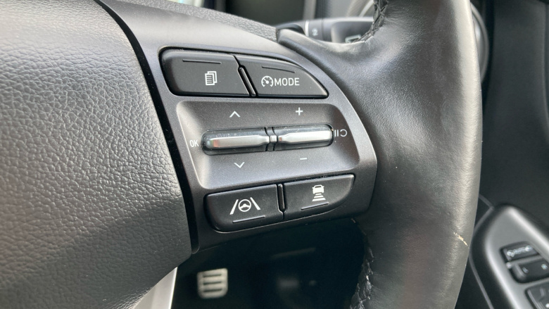 Hyundai KONA 100kW Premium 39kWh 5dr Auto Electric Hatchback